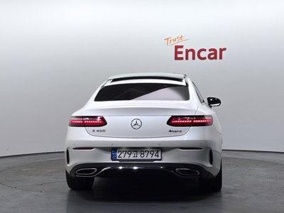 MERCEDES-BENZ E-CLASS - 4