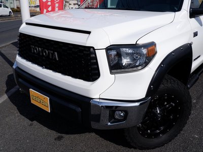 TOYOTA TUNDRA - 5