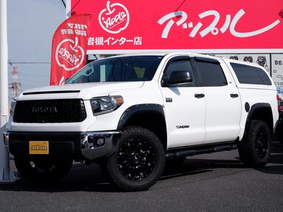 TOYOTA TUNDRA - 1