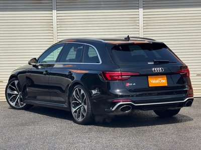 AUDI RS4 - 9