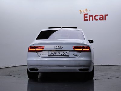 AUDI NEW A8 - 4