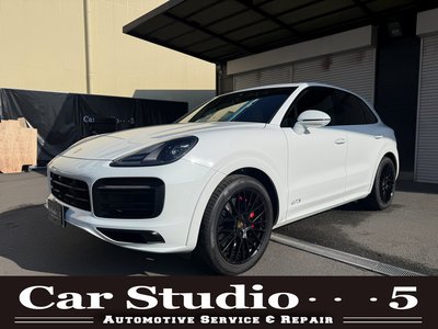 PORSCHE CAYENNE - 1