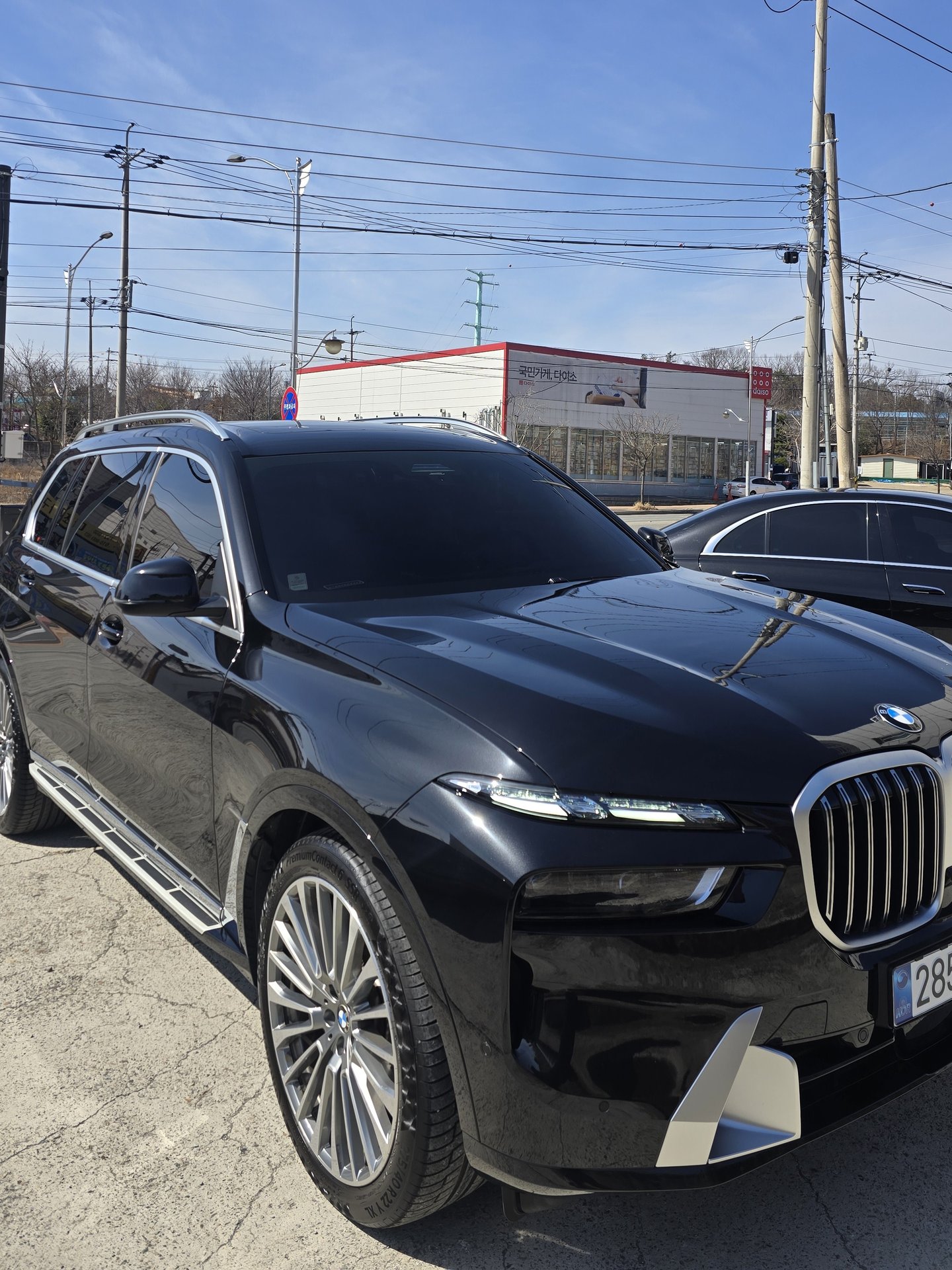 BMW X7 - View 1