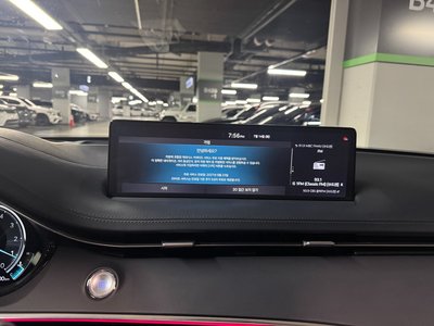 2022 Genesis GV70 photo 6