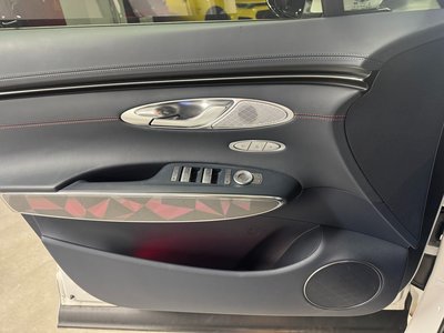 2022 Genesis GV70 photo 9