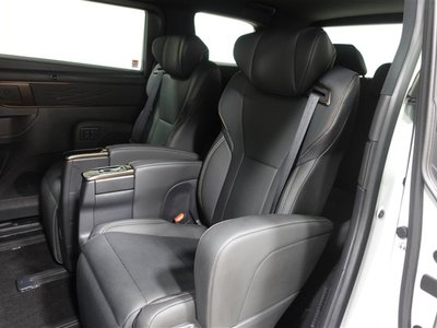 2025 TOYOTA ALPHARD photo 7