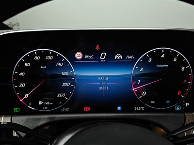 MERCEDES-BENZ E-CLASS - 8