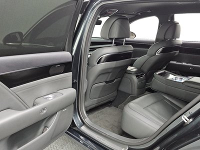 2022 Genesis G90 (RS4) — миниатюра 16
