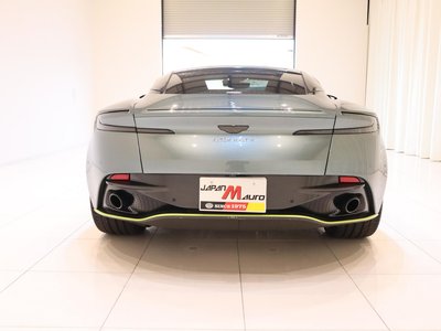 ASTON MARTIN DB11 - 3