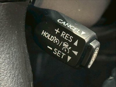 TOYOTA LAND CRUISER PRADO - 7