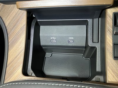 2024 Lexus LM — миниатюра 26