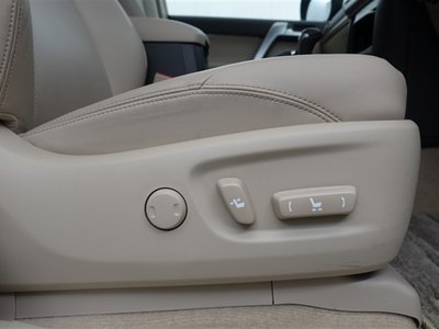 TOYOTA LAND CRUISER - 6