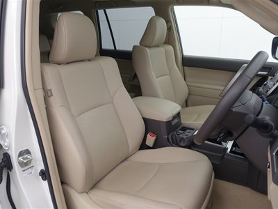 TOYOTA LAND CRUISER - 5