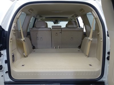 TOYOTA LAND CRUISER - 10