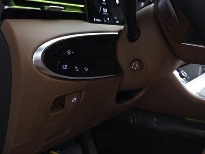 2024 Genesis GV70 thumbnail 29