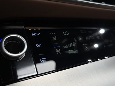 2024 Genesis GV70 thumbnail 36