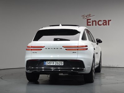 2024 Genesis GV70 photo 4