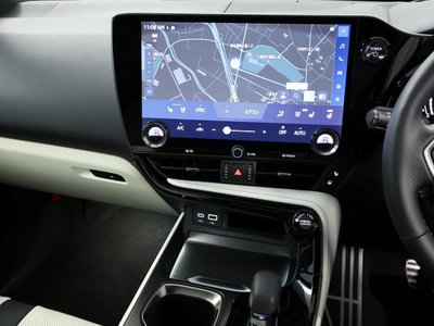2025 Lexus NX — миниатюра 12