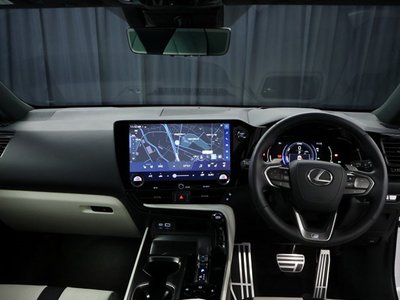 2025 Lexus NX — миниатюра 9