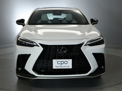 صورة 2 لـ 2025 Lexus NX