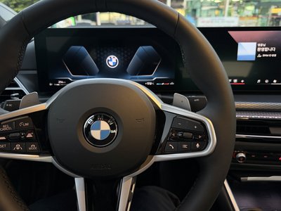 2026 BMW 3 SERIES photo 3