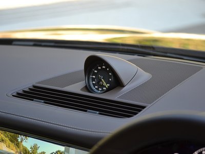 صورة 9 لـ 2024 Porsche PANAMERA