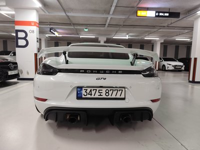 صورة 4 لـ 2020 Porsche 718