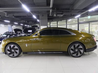 ROLLS-ROYCE SPECTRE - 5