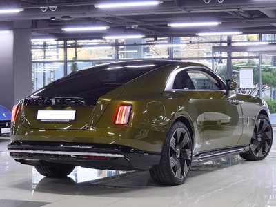ROLLS-ROYCE SPECTRE - 2
