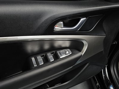 صورة مصغرة 35 لـ 2023 Genesis THE NEW G70