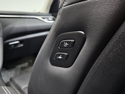 صورة مصغرة 39 لـ 2023 Genesis THE NEW G70