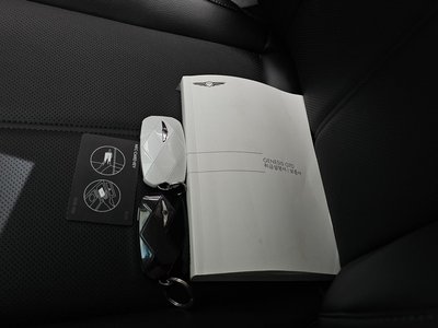 صورة مصغرة 33 لـ 2023 Genesis THE NEW G70
