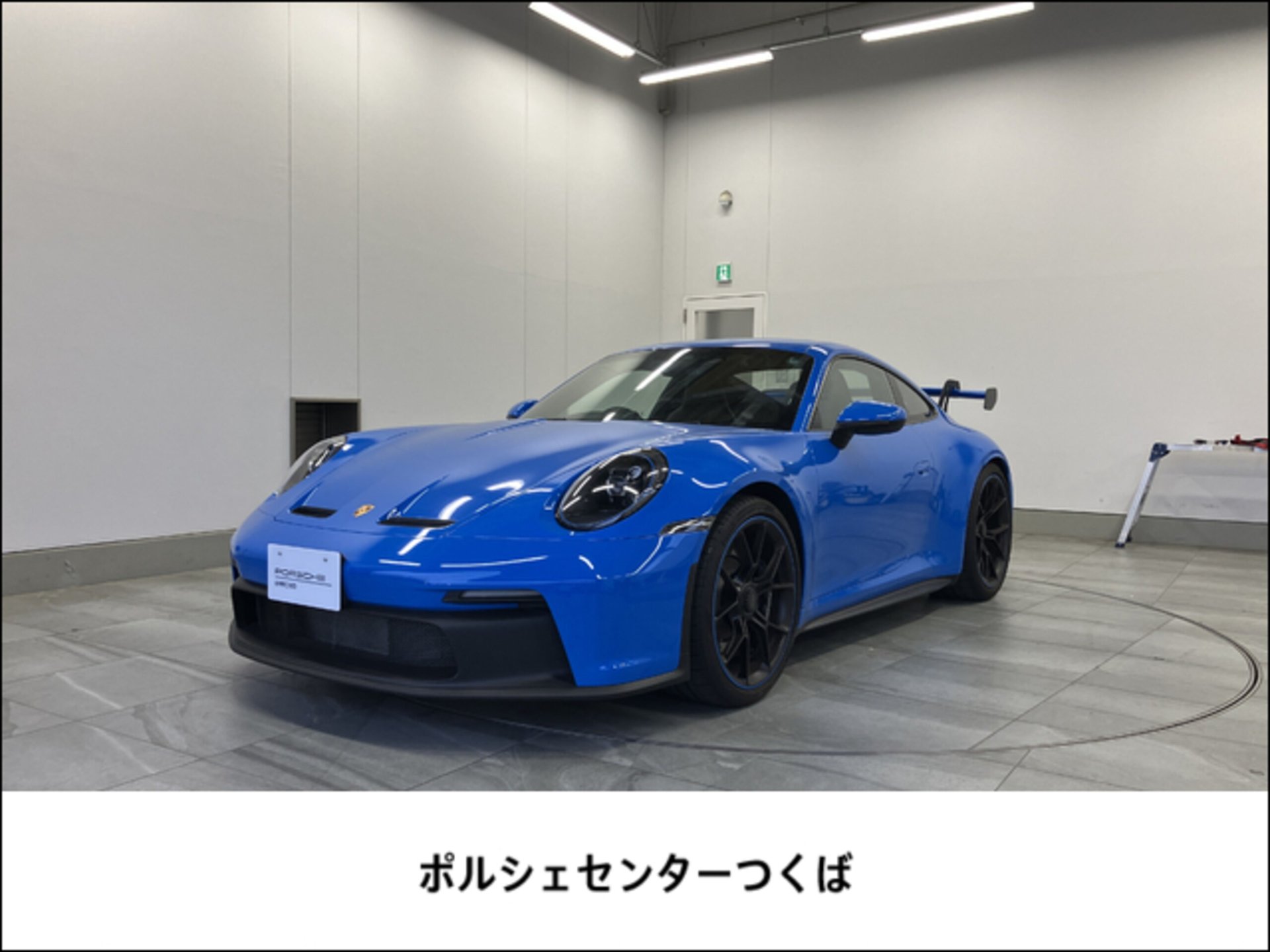 PORSCHE 911 - View 1