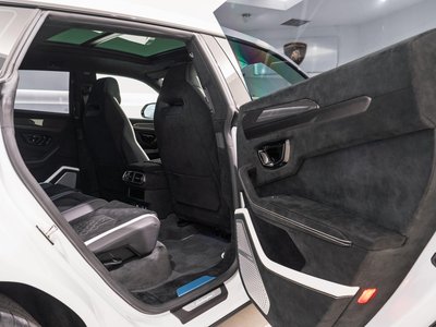 2025 Lamborghini URUS thumbnail 26