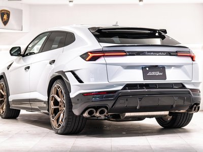 صورة 6 لـ 2025 Lamborghini URUS
