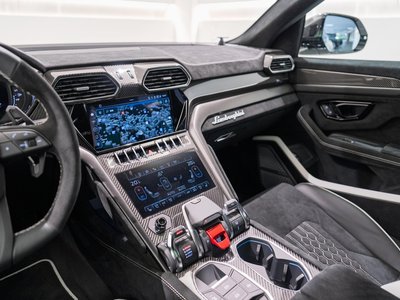 2025 Lamborghini URUS thumbnail 29
