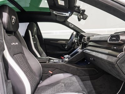 2025 Lamborghini URUS thumbnail 24