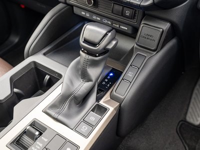 2024 Toyota LAND CRUISER 250 — миниатюра 28