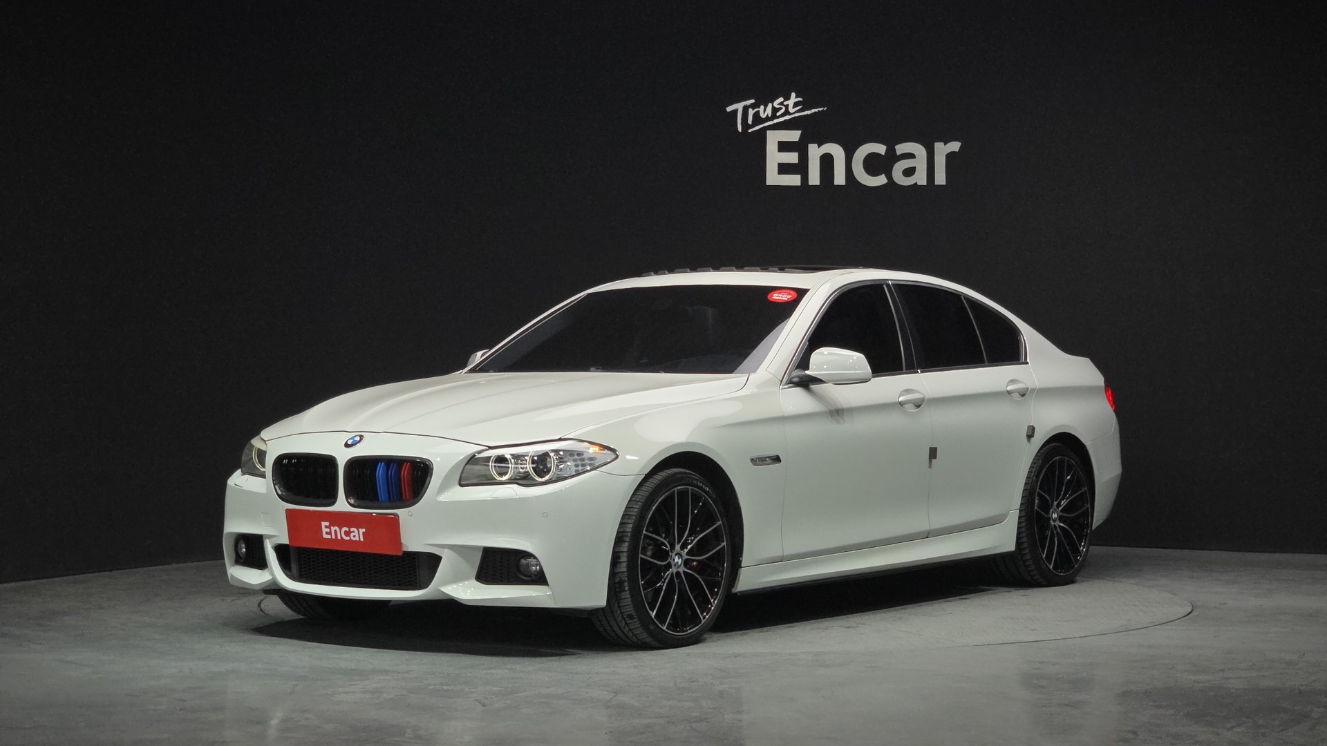 BMW 5 SERIES - View 1