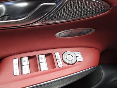 2021 Genesis GV70 — миниатюра 32