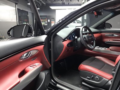 2021 Genesis GV70 — миниатюра 13