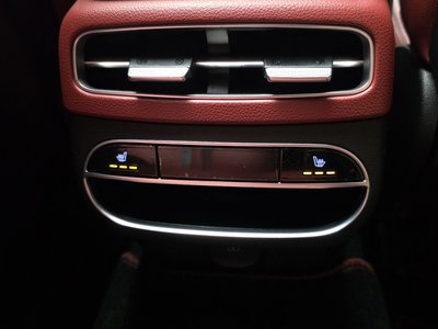 2021 Genesis GV70 — миниатюра 25