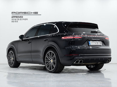 PORSCHE CAYENNE - 4
