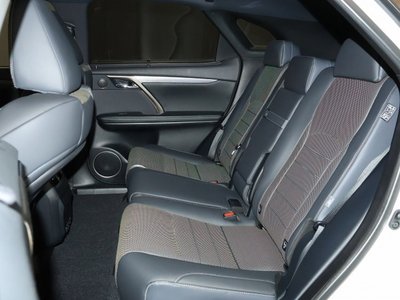 LEXUS RX - 8