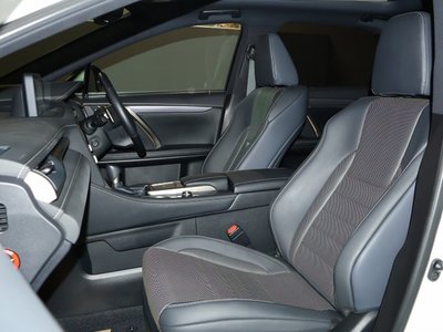 LEXUS RX - 7