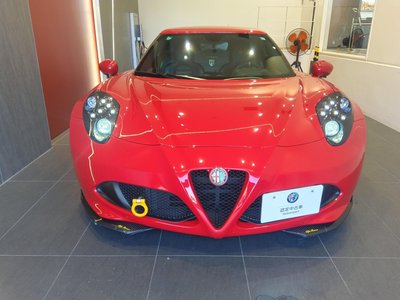 ALFA ROMEO 4C - 10