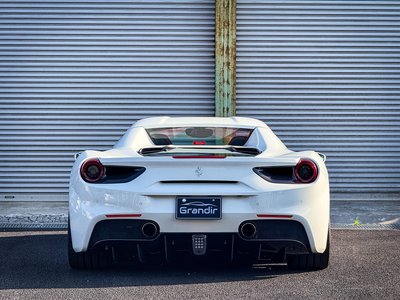 FERRARI 488 - 9