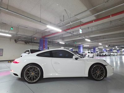 2017 Porsche 911 — миниатюра 16