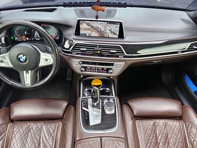 BMW 7 SERIES - 5