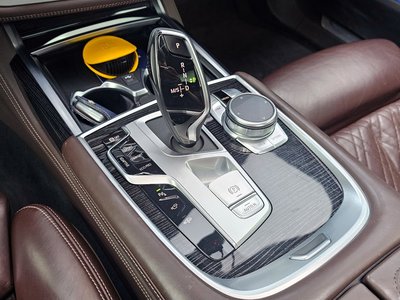 BMW 7 SERIES - 9